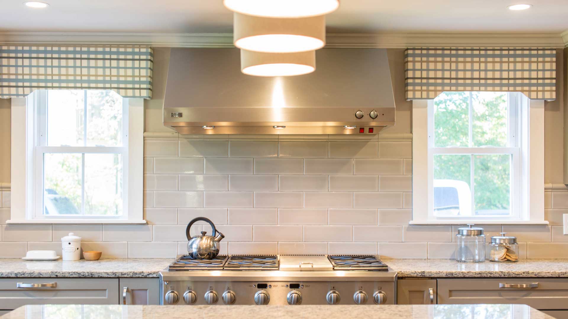 4 Things to Consider Before Buying a Kitchen Exhaust Hood