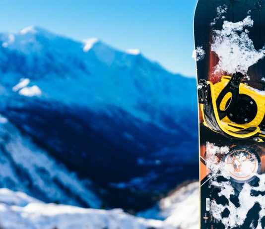 Tips-To-Select-the-Best-&-Right-Snowboard-for-You-on-AmericasTrend