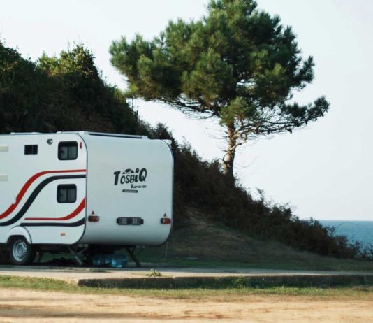 Why-You-Should-Look-For-Used-Mobile-Office-Trailers-Sale-on-americastrend