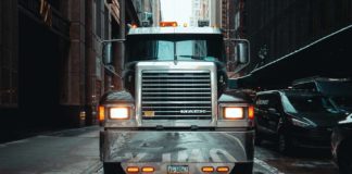Mastering-The-Road-Essential-Tips-For-Successful-Trucking-on-americastrend