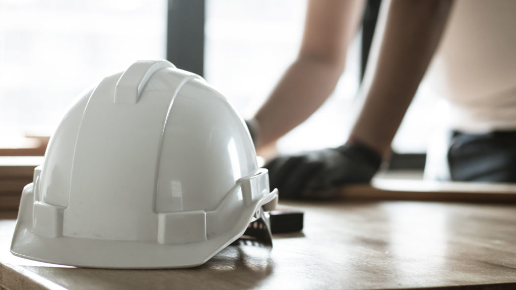 How-To-Stay-Safe-&-Prevent-Personal-Injuries-At-Construction-Sites-on-americastrend